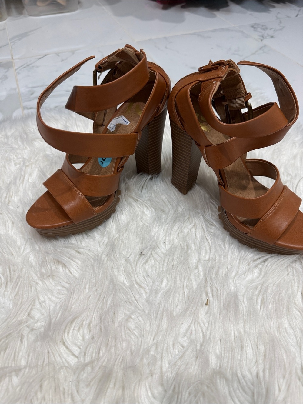 Women's High Block Heel Strappy Sandals - Brown
